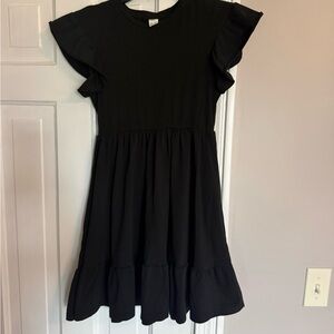 SHEIN Black Ruffle Sleeve Kids Dress